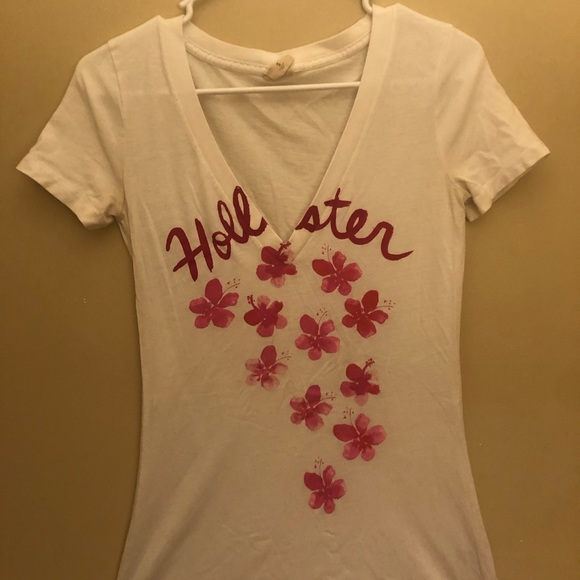 Hollister ‘Flowery’ Women’s T-Shirt. Size S. - Picture 1 of 1